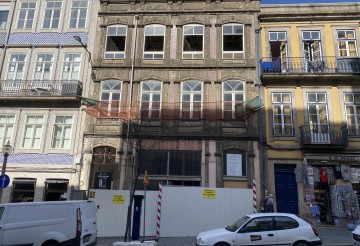 Prédio Mouzinho da Silveira 117 Porto